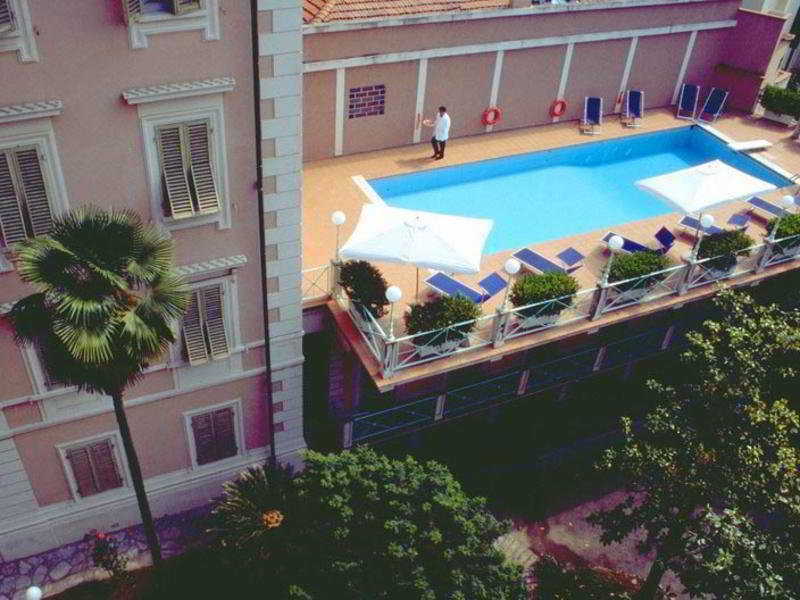 Grand Hotel Nizza Et Suisse Монтекатини Терме Екстериор снимка